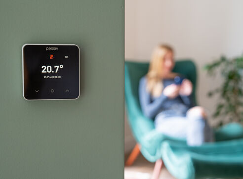 Passiv smart thermostat heat pump controller